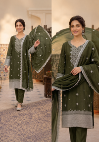 Breezay Bana Dora Lawn Embroidered 3-Piece Suit | Volume 1018