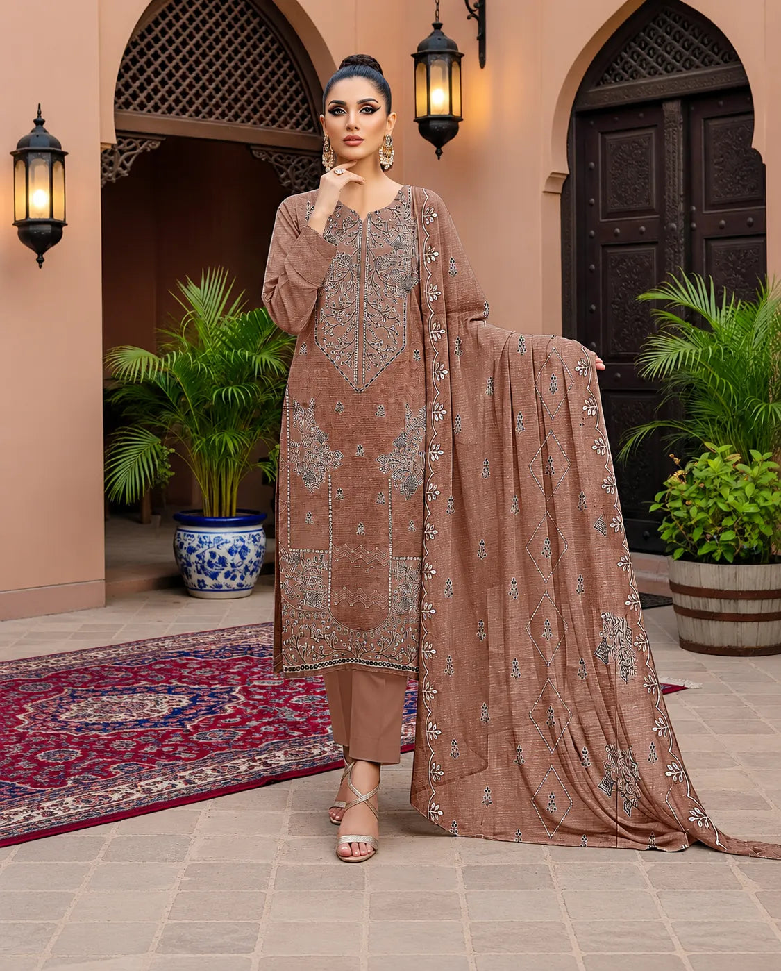 1029 Noor Fashion Breezay Bana Dora Lawn  | Premium Embroidered 3 Piece Lawn Suit