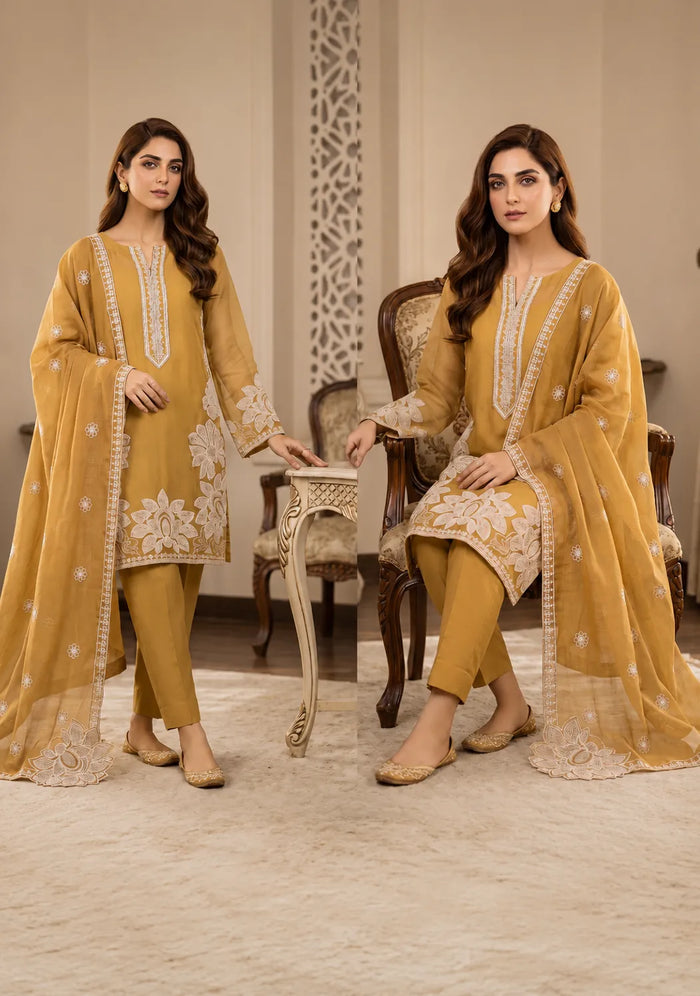 1022 Noor Fashion Breezay Bana Dora Lawn  | Premium Embroidered 3 Piece Lawn Suit